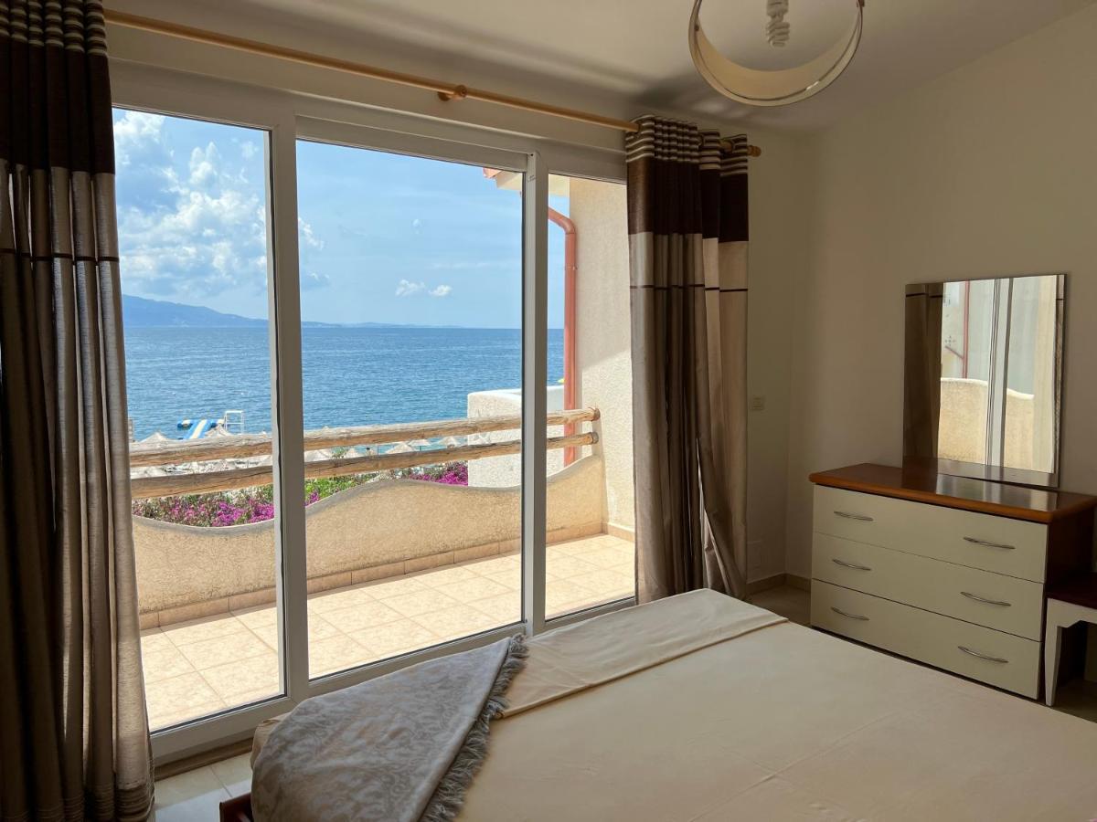 Apartments Wonderful Bay Саранде Екстериор снимка