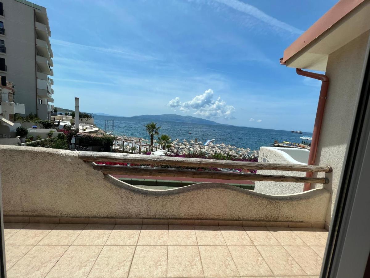 Apartments Wonderful Bay Саранде Екстериор снимка