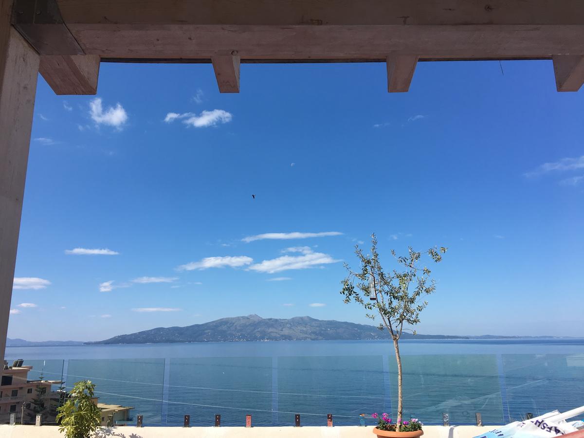 Apartments Wonderful Bay Саранде Екстериор снимка